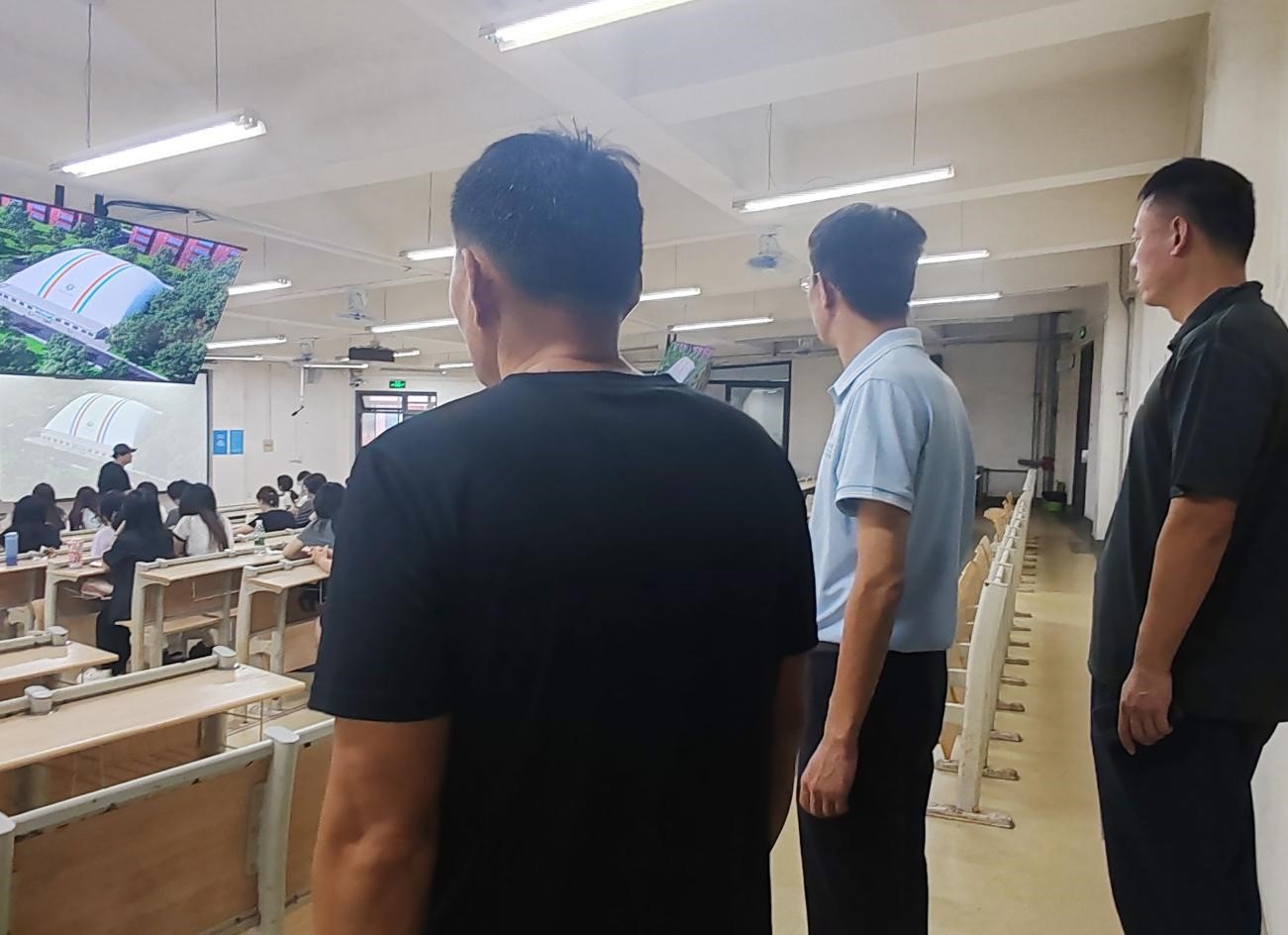 yl23455永利集团2025年秋季学期开学第一课理论课巡查圆满完成